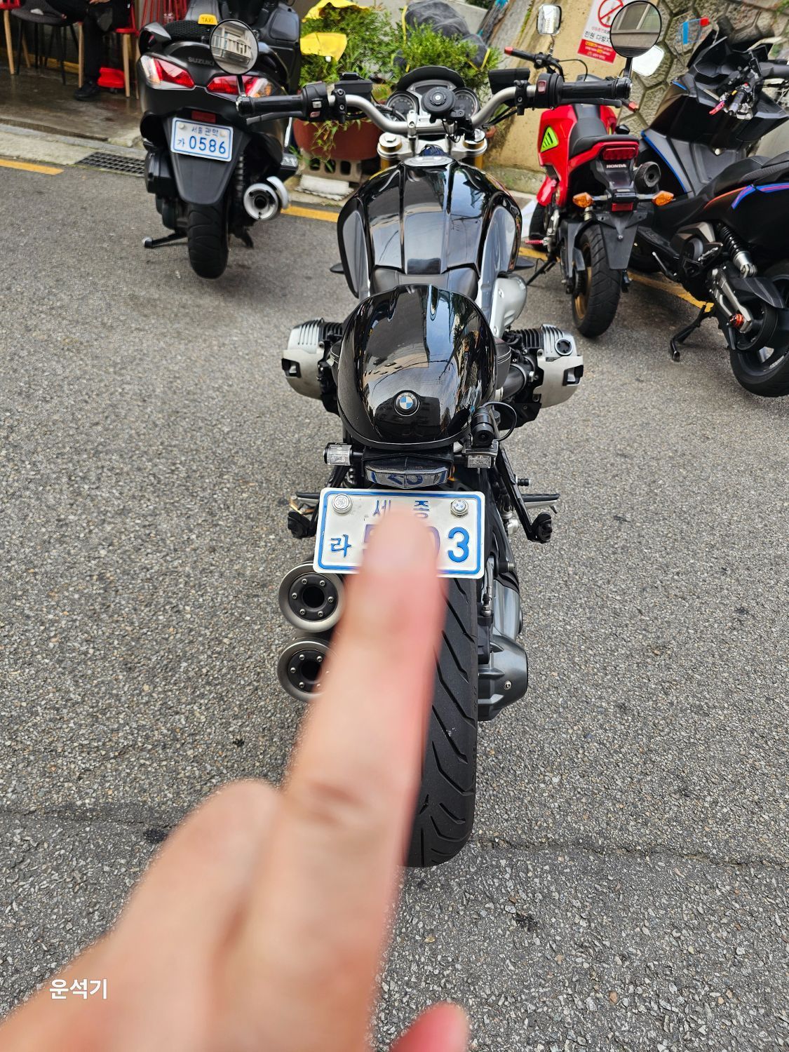 BMW R nine T  5