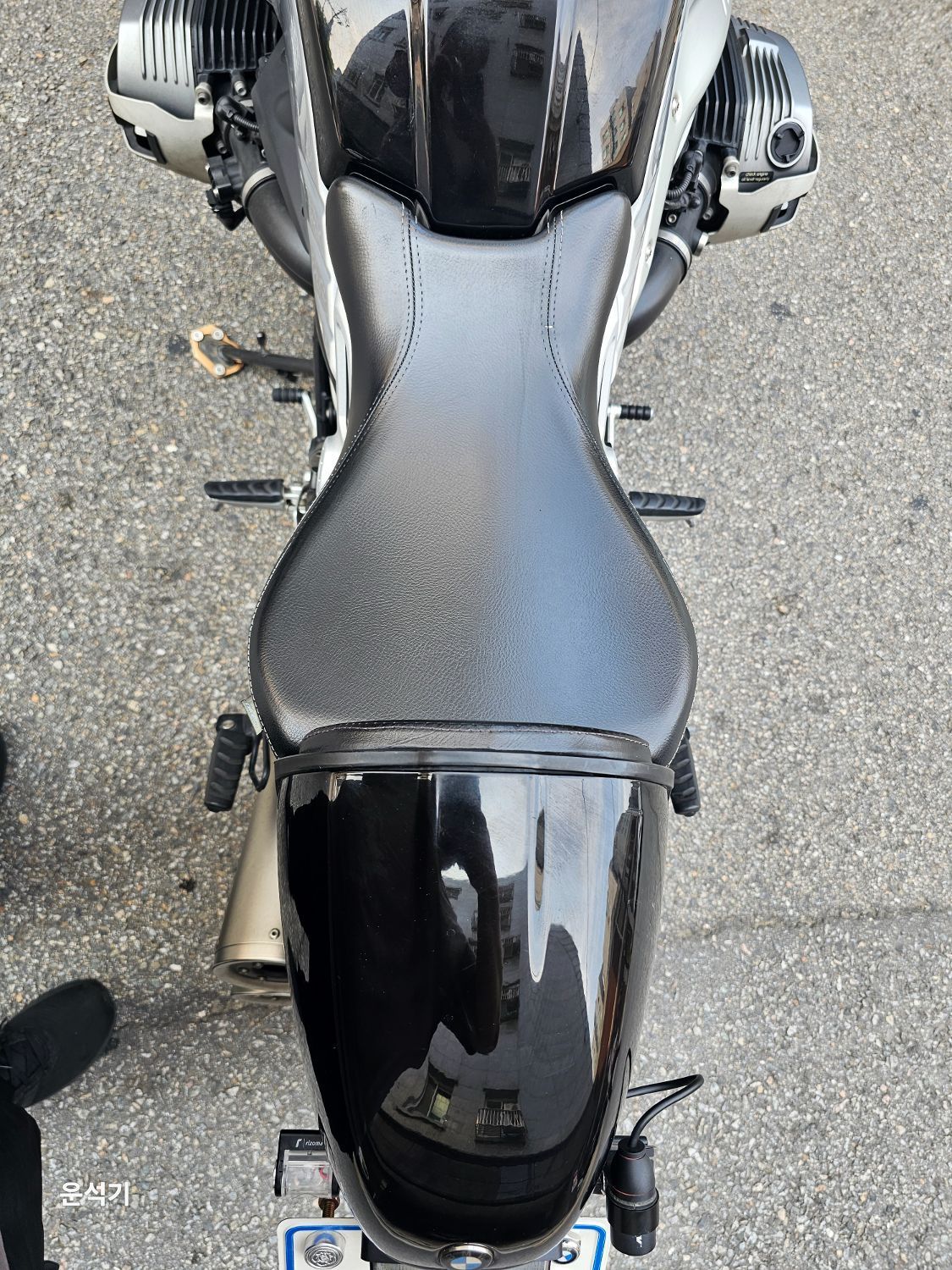 BMW R nine T  6