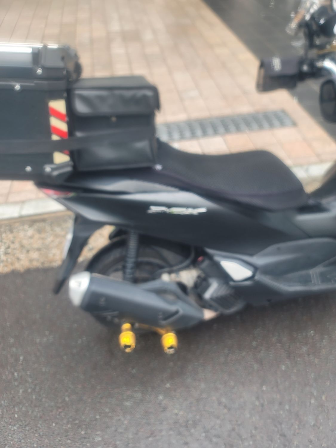 혼다 PCX 125 more