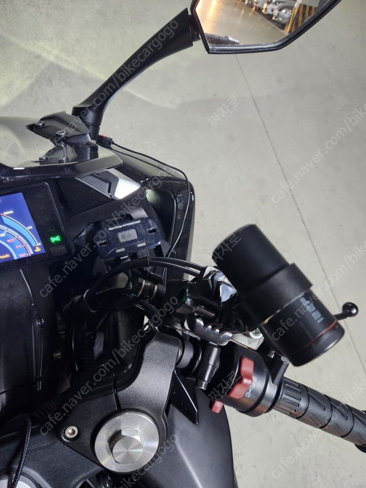 CF모토 300 SR 11