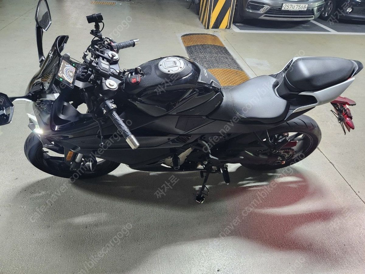 CF모토 300 SR 7