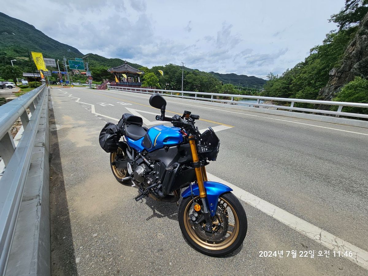 야마하 XSR 900 5