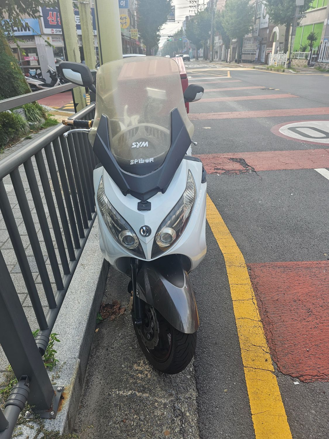SYM 맥심 600 i ABS main