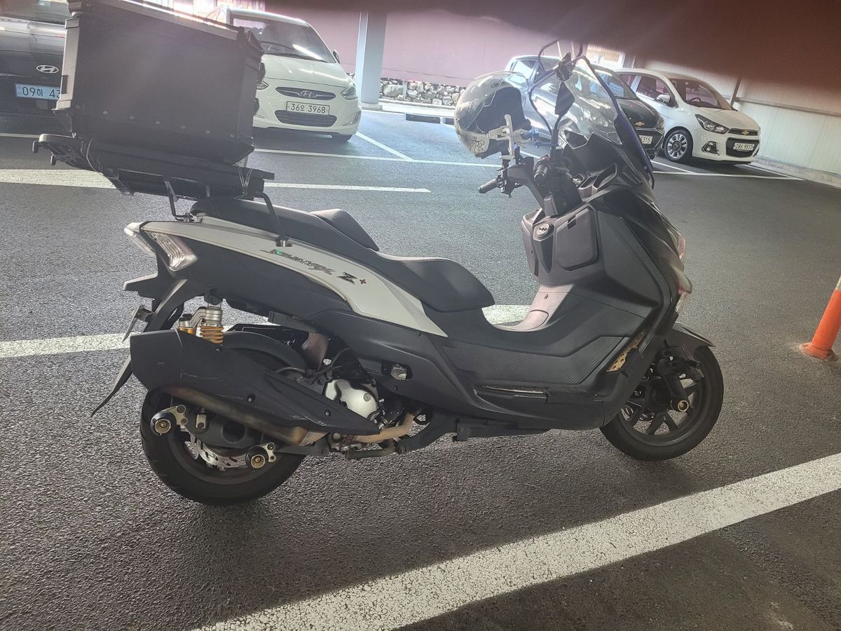 SYM 조이맥스 Z 300 플러스 ABS 5