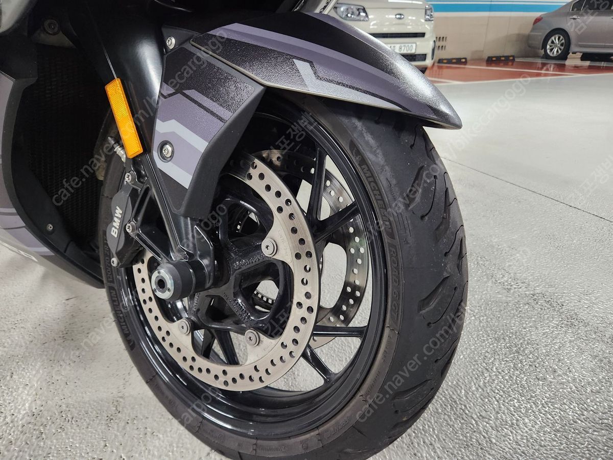 BMW K 1600 B more