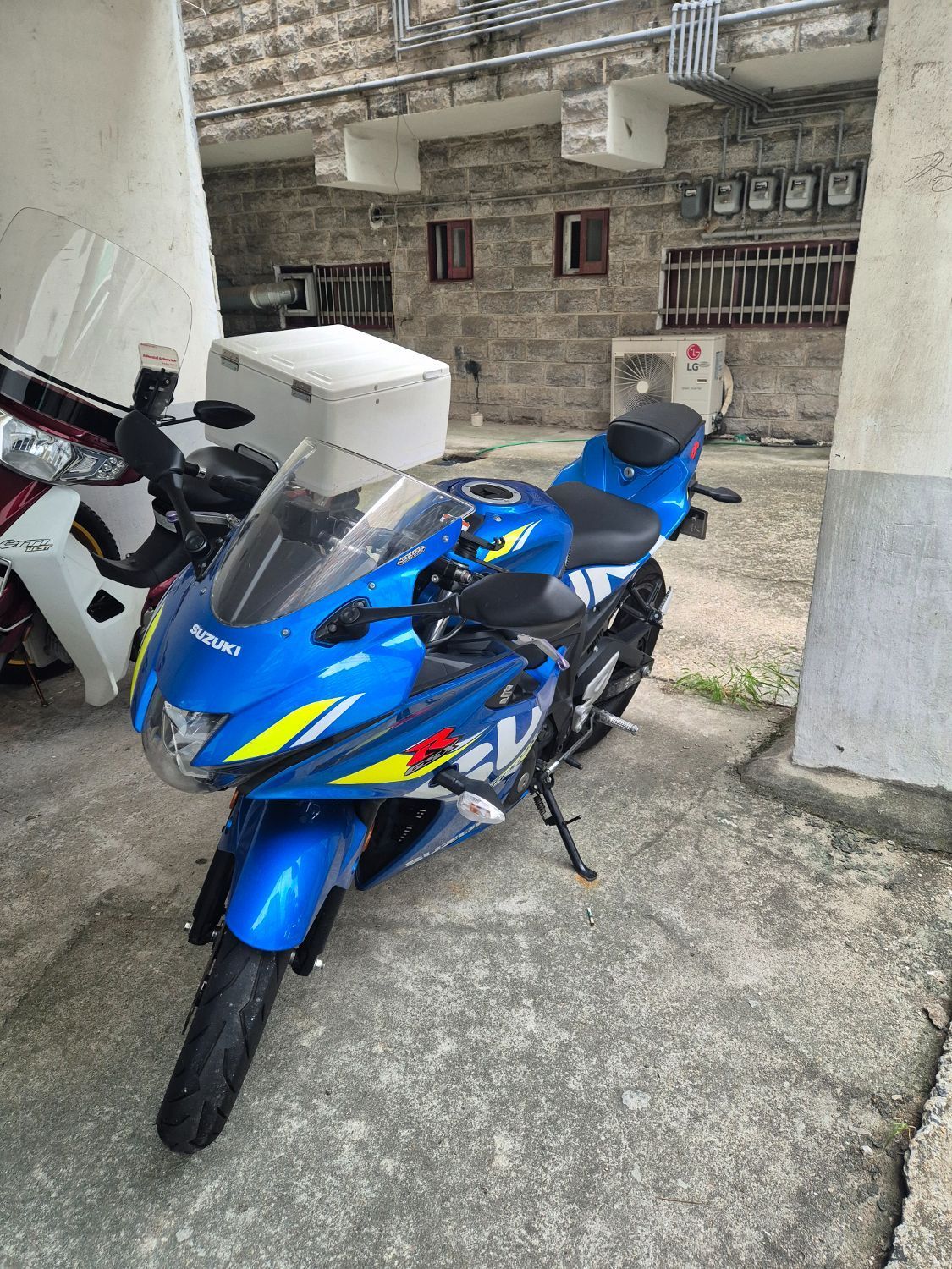 스즈키 GSX R 125 ABS main