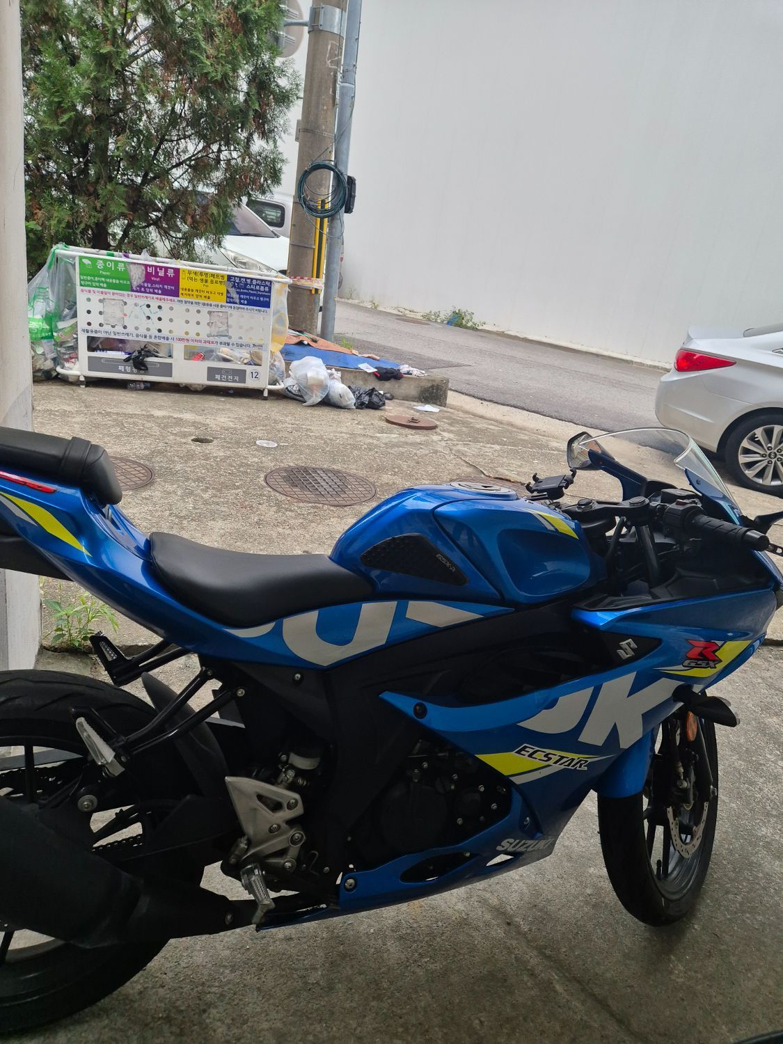 스즈키 GSX R 125 ABS more