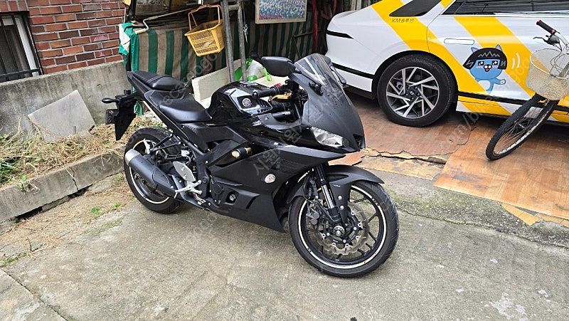 야마하 YZF R3 thumb 2