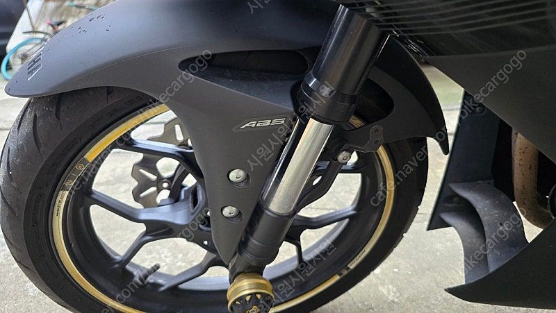 야마하 YZF R3 4