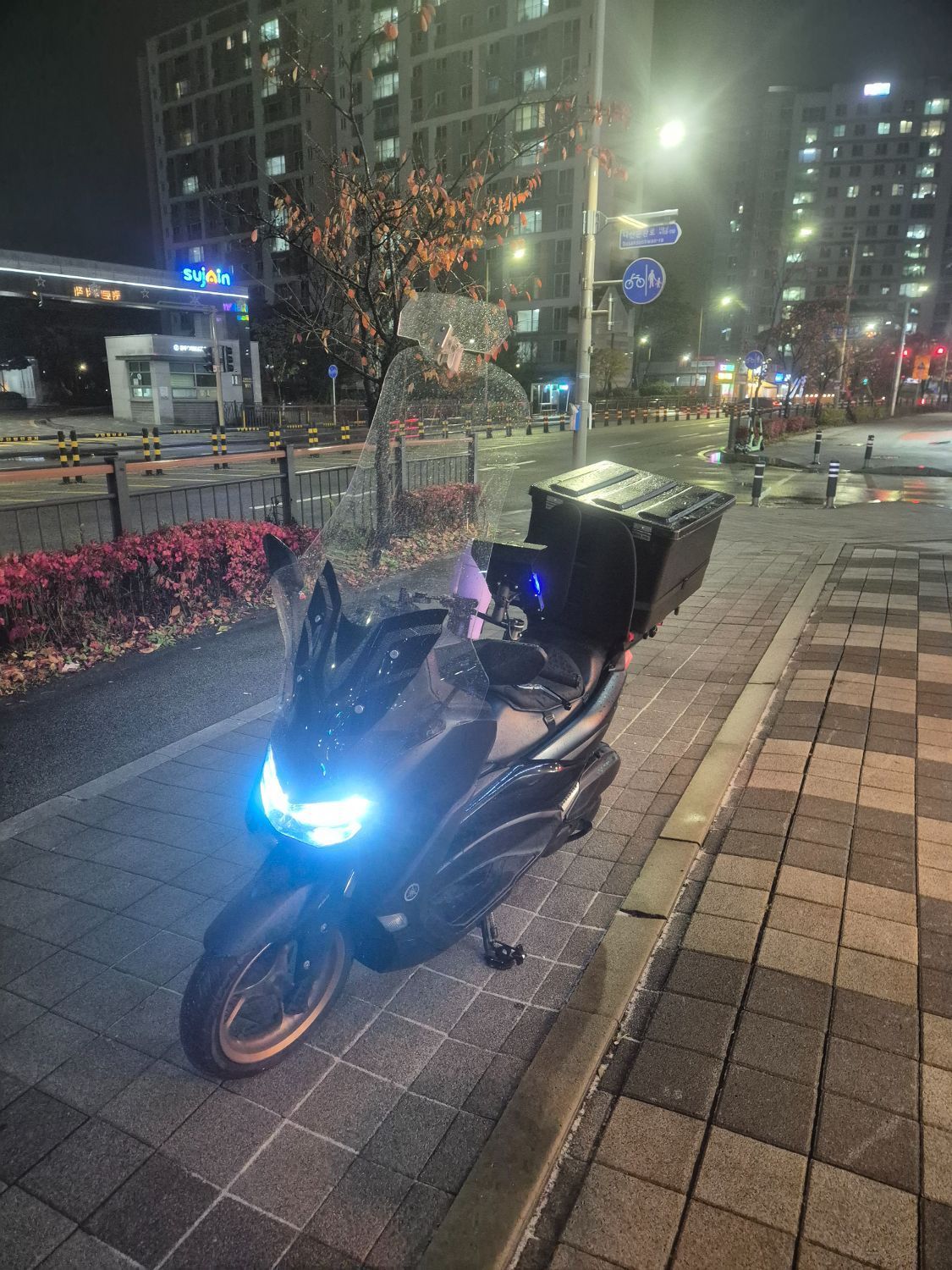 야마하 NMAX 125 thumb 2