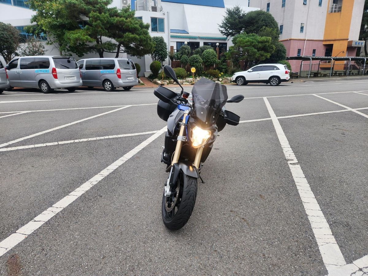 BMW F 800 R more