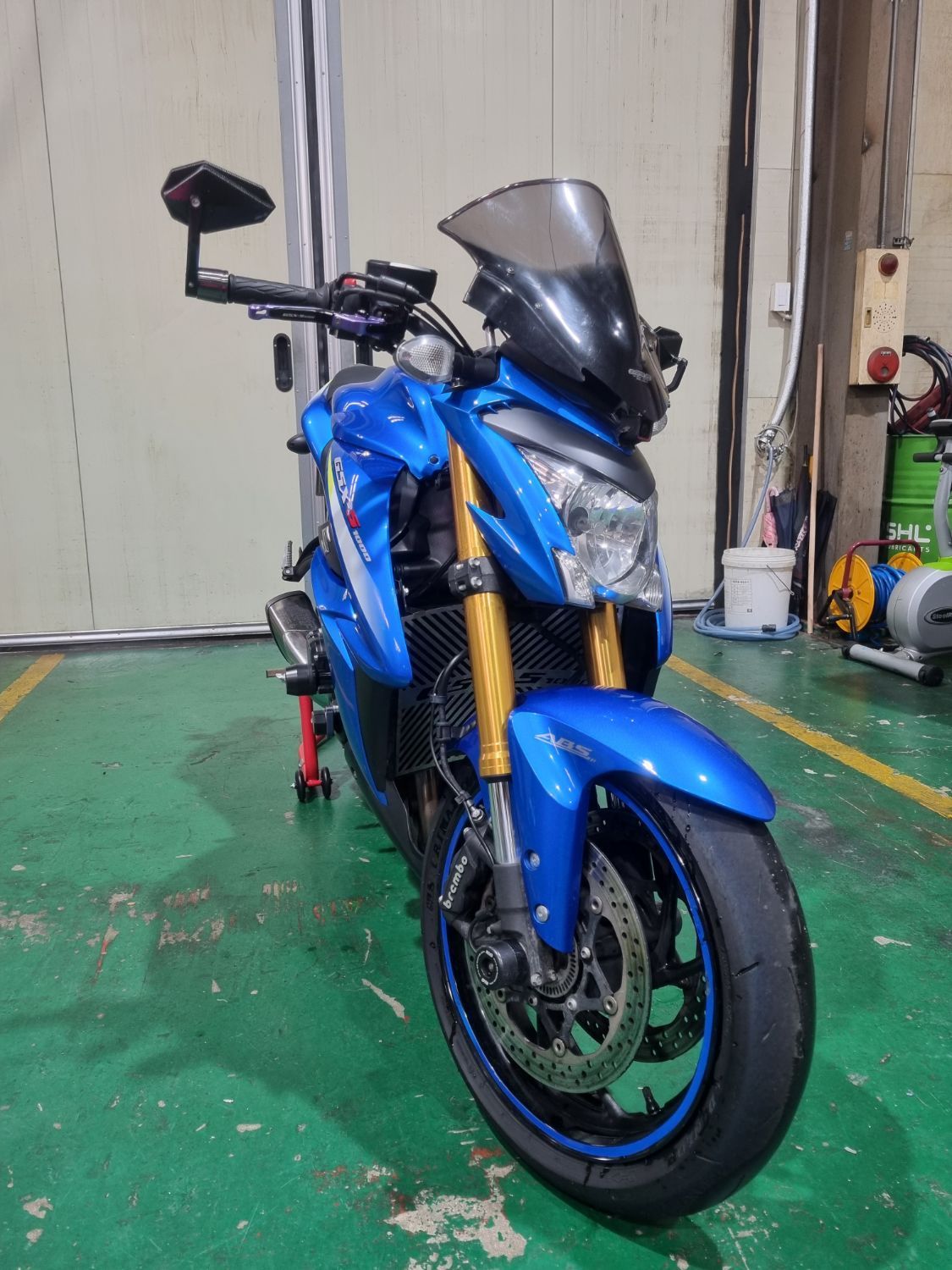 스즈키 GSX S 1000 main