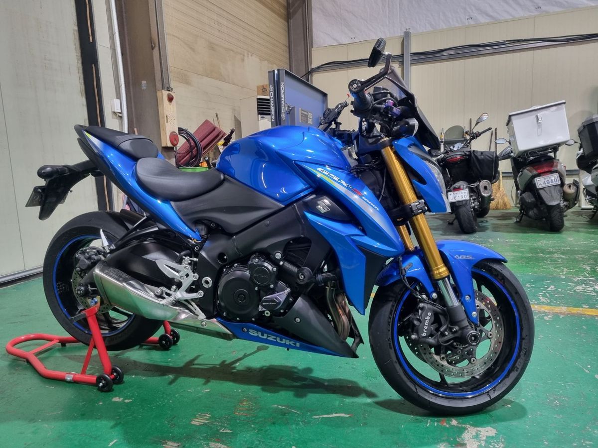 스즈키 GSX S 1000 thumb 2