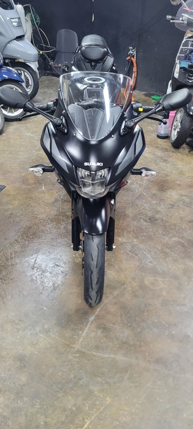 스즈키 GSX R 125 ABS main