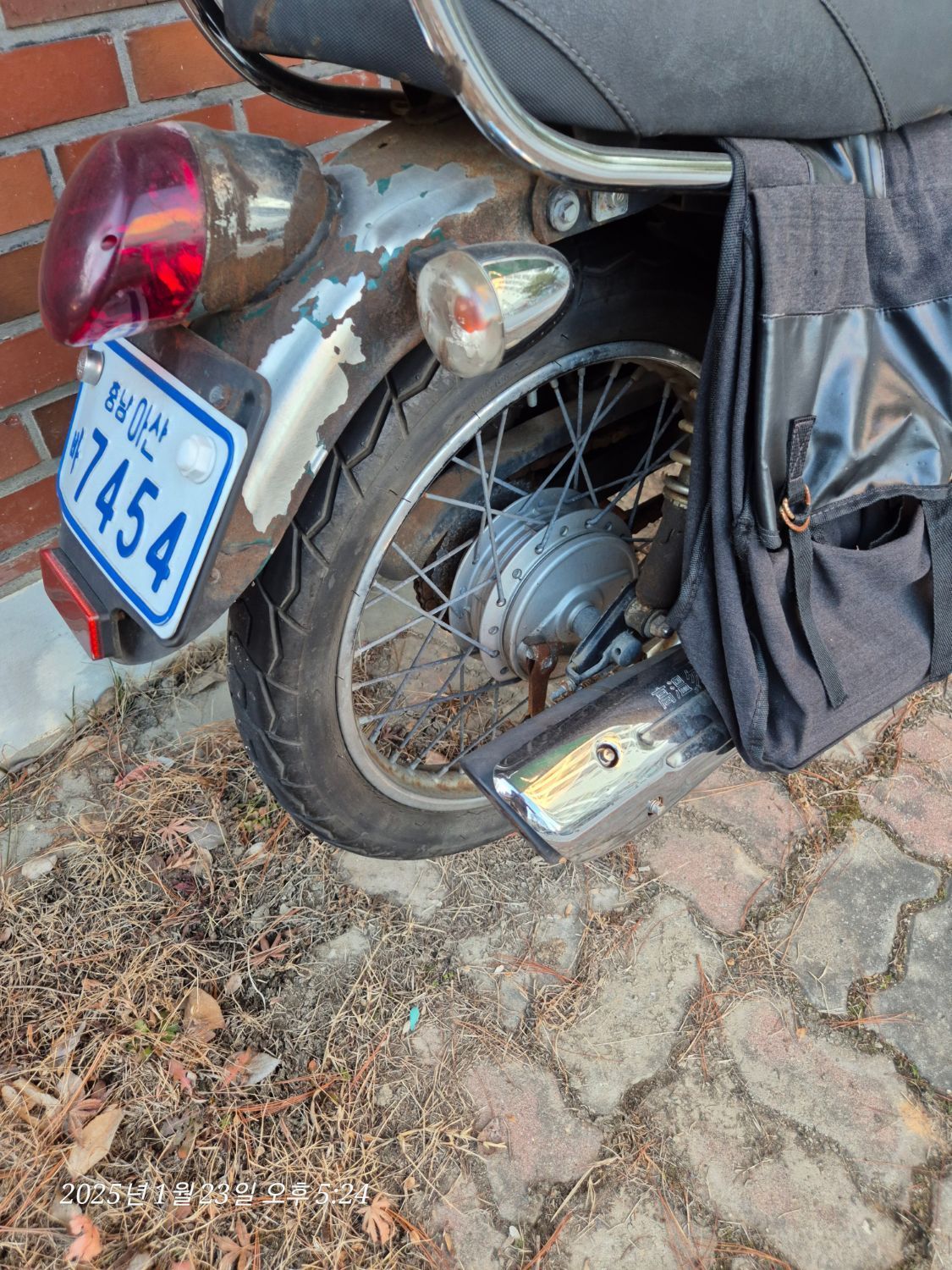 SYM 울프 125 노스텔지아 4