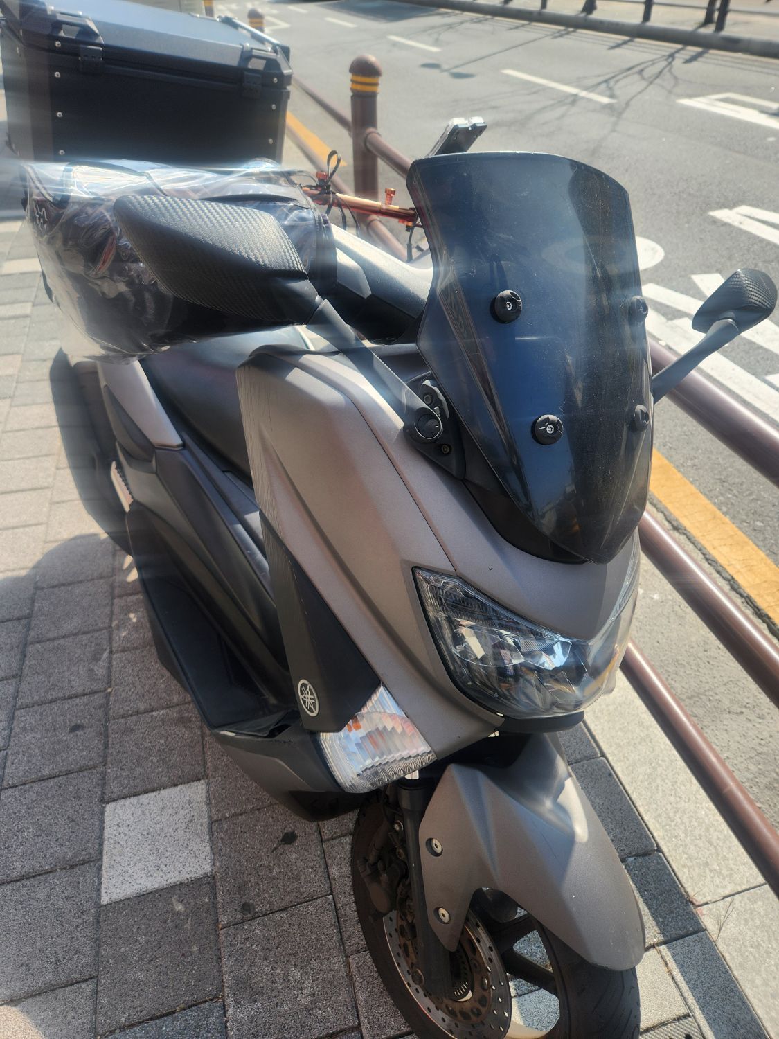 야마하 NMAX 125 thumb 2