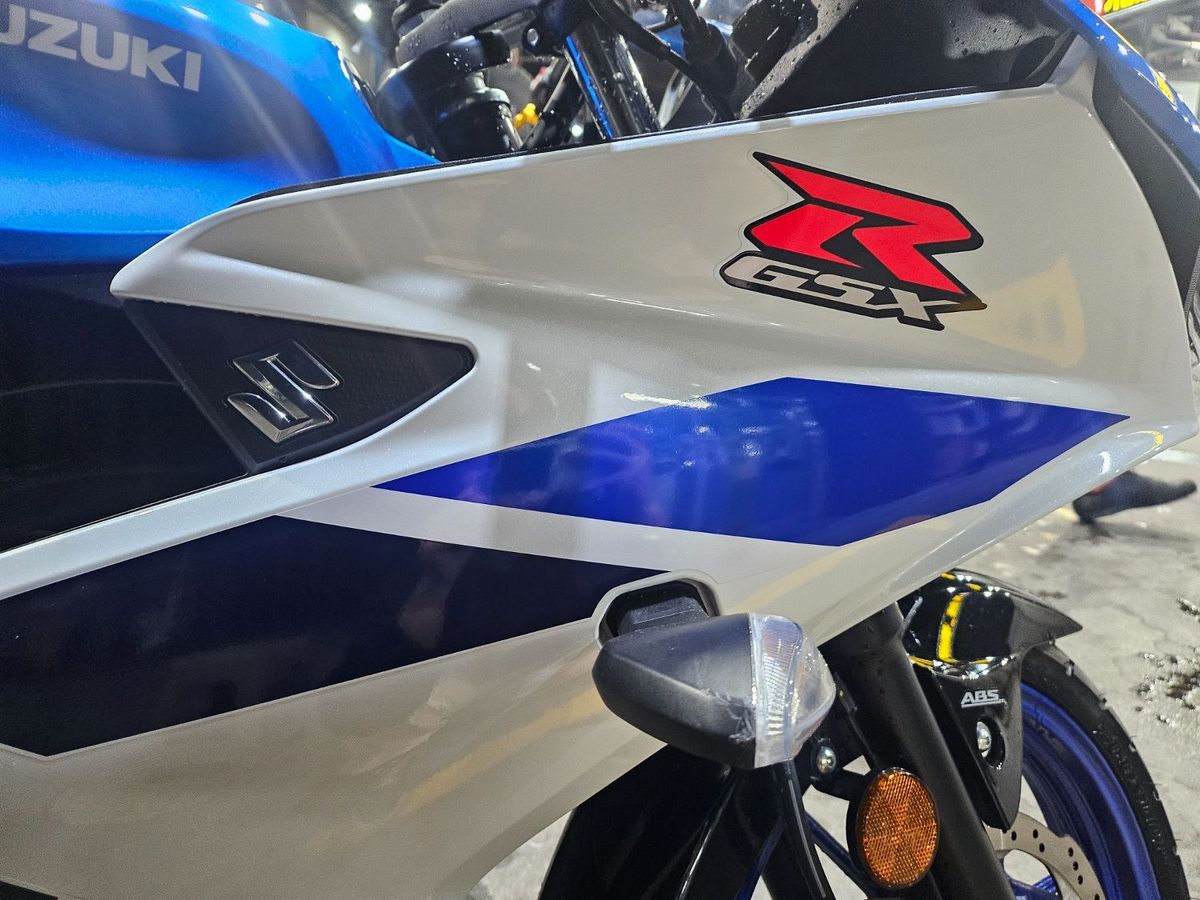 스즈키 GSX R 125 ABS more