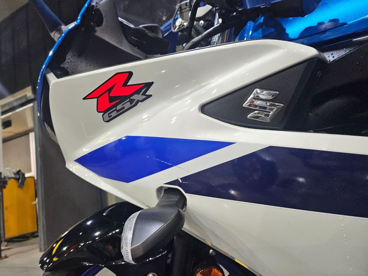 스즈키 GSX R 125 ABS main