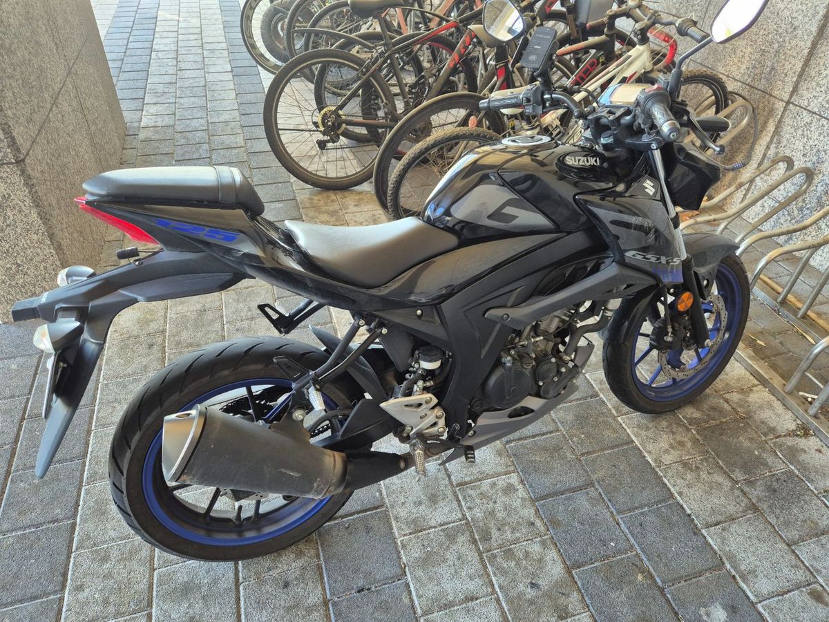 스즈키 GSX S 125 main