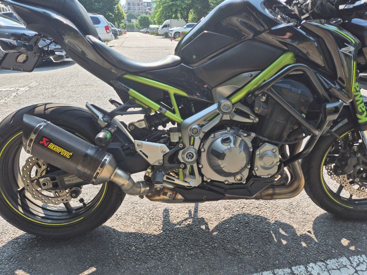 가와사키 Z 900 more