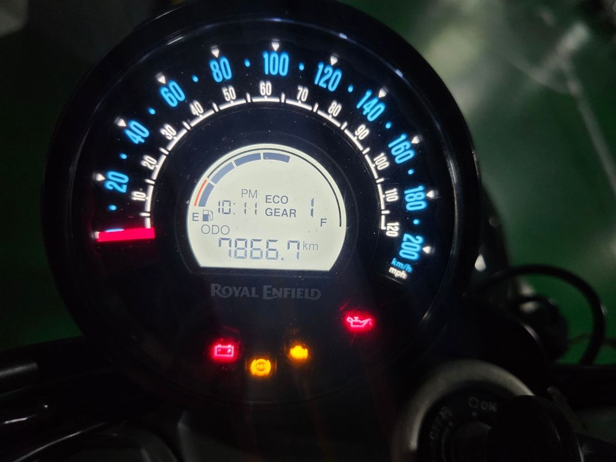 로얄엔필드 슈퍼메테오 650 more