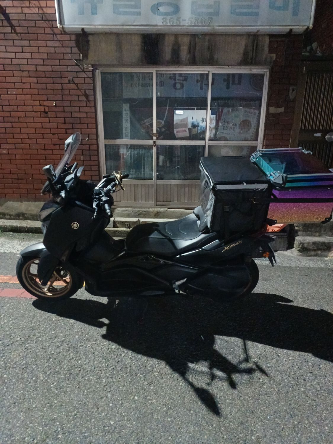 야마하 XMAX 300 ABS 4