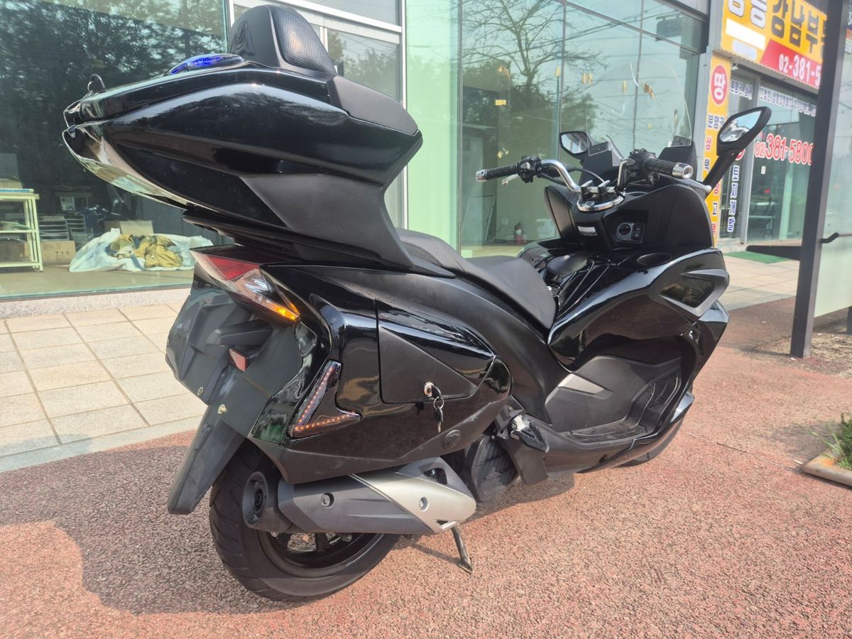 혼다 PCX 125 7