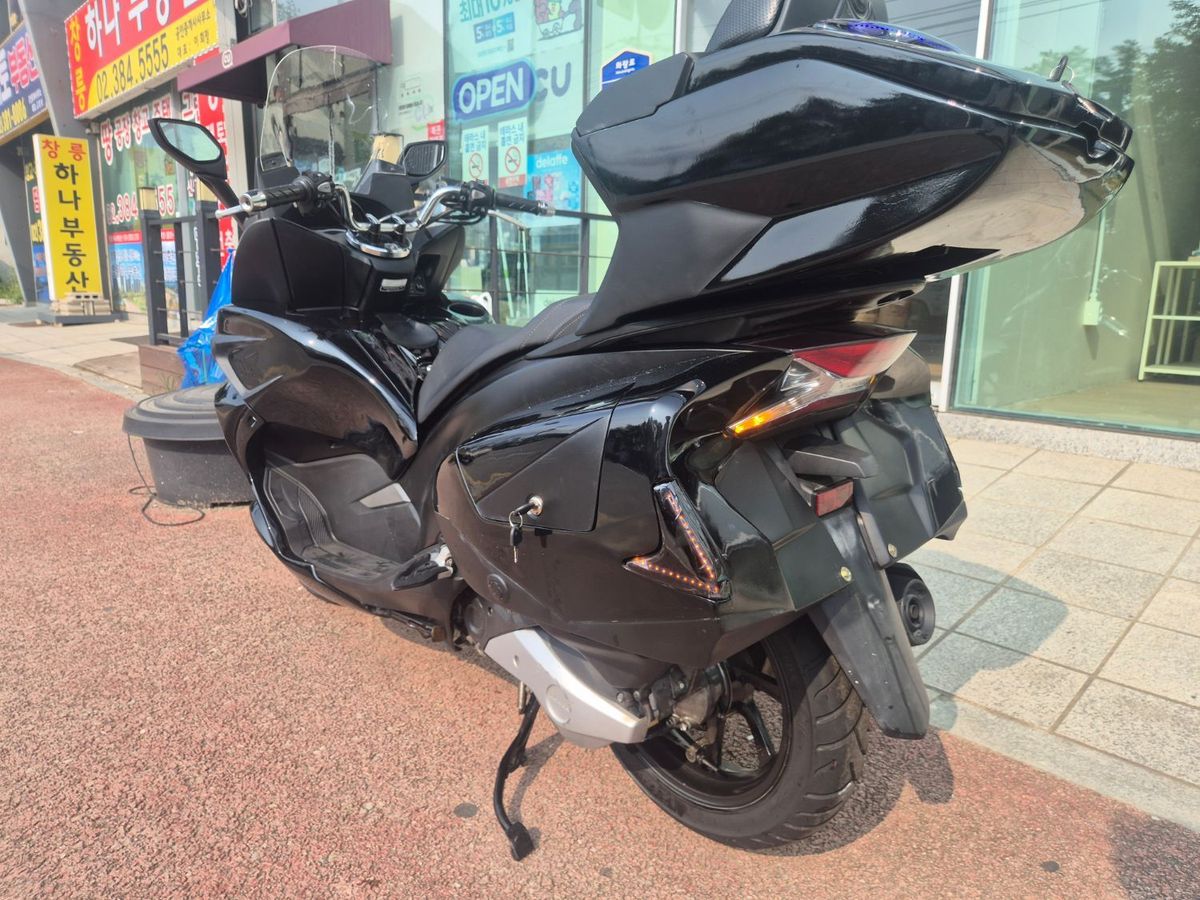 혼다 PCX 125 10