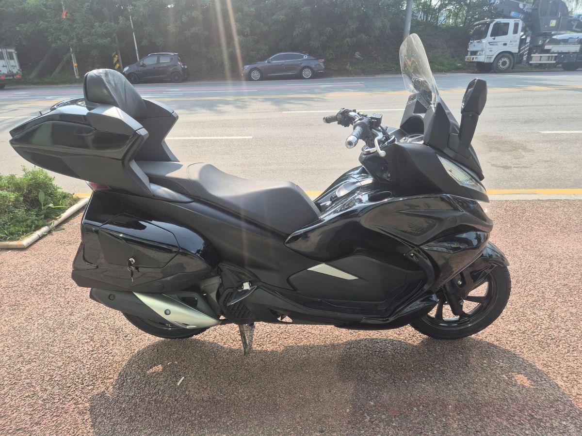 혼다 PCX 125 main