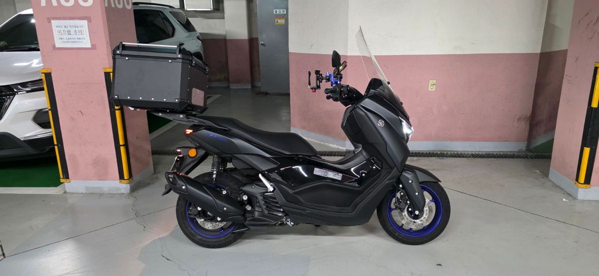 야마하 NMAX 125 more