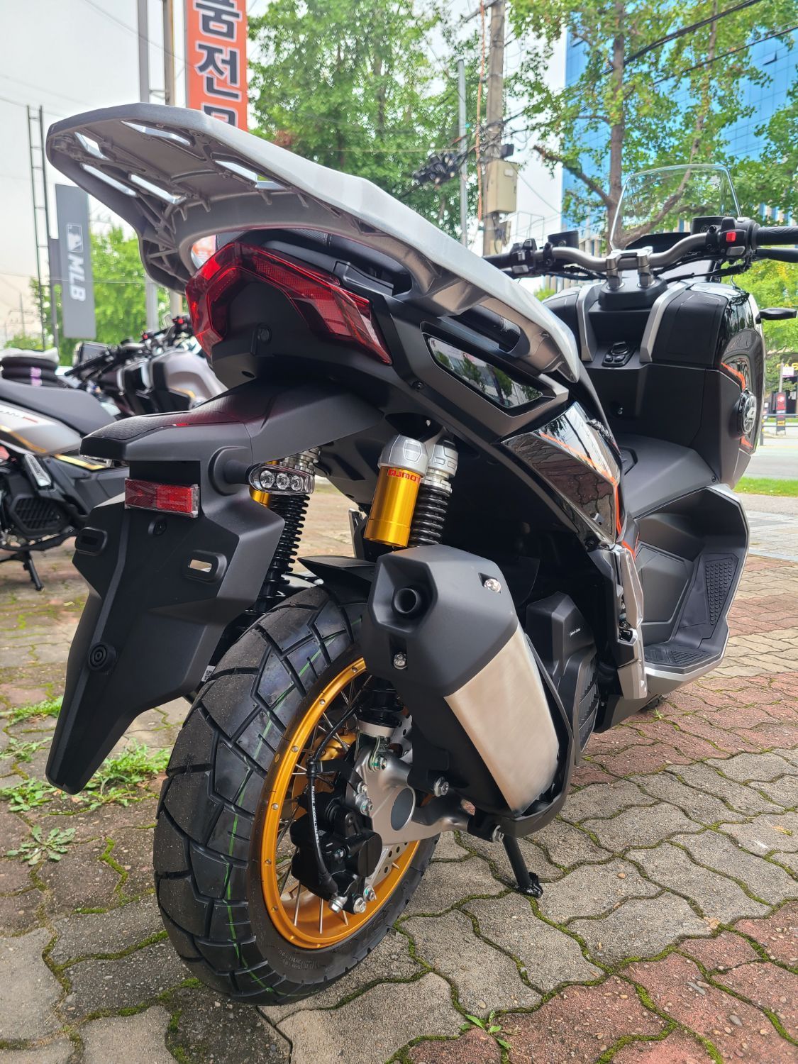 QJ 모터 ATR 125 more