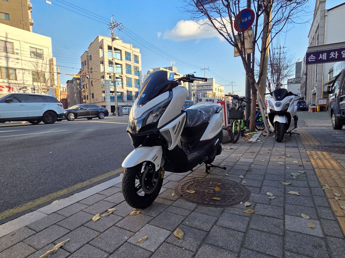하우주 ADX 125 5