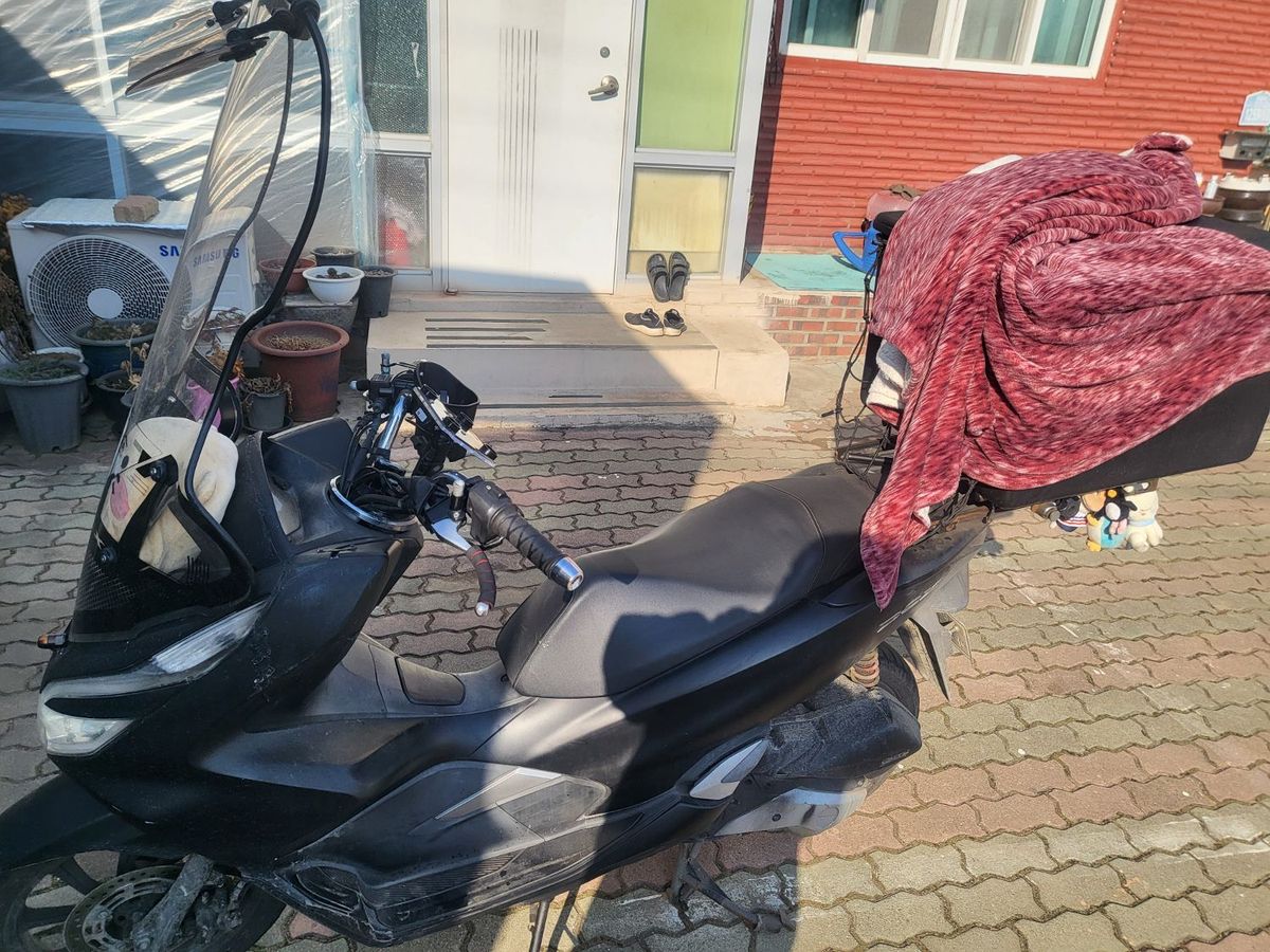 혼다 PCX 125 8