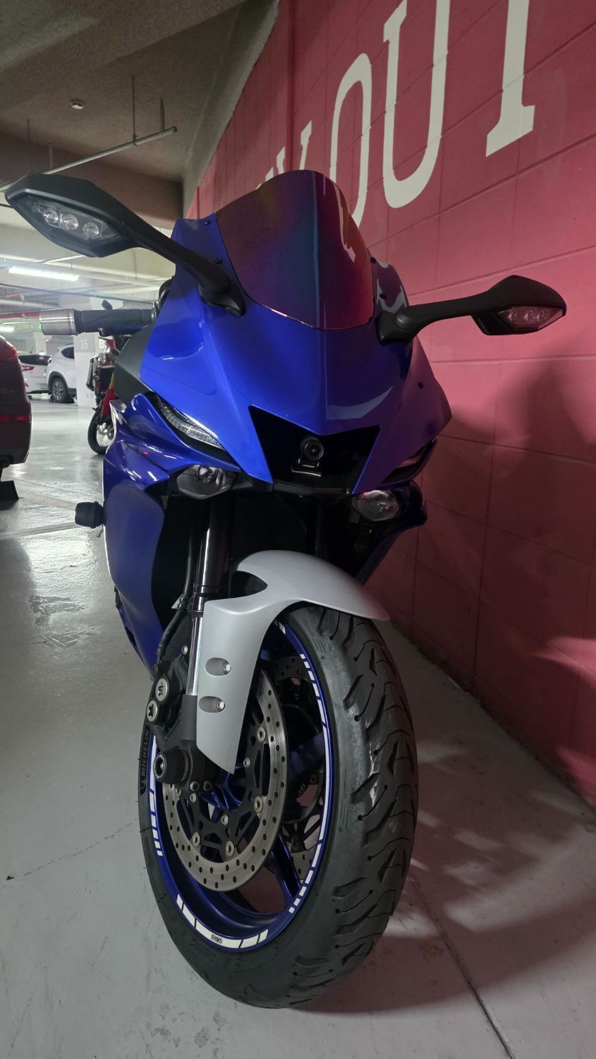 야마하 YZF R6 thumb 2
