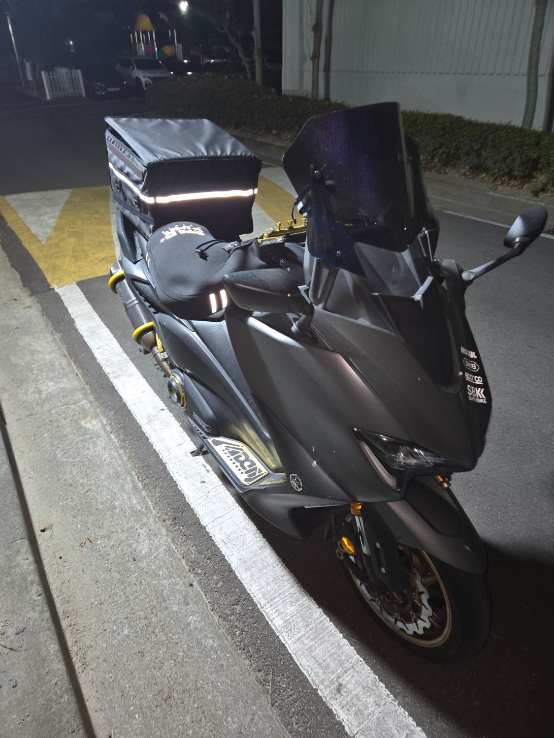 야마하 TMAX 560 4