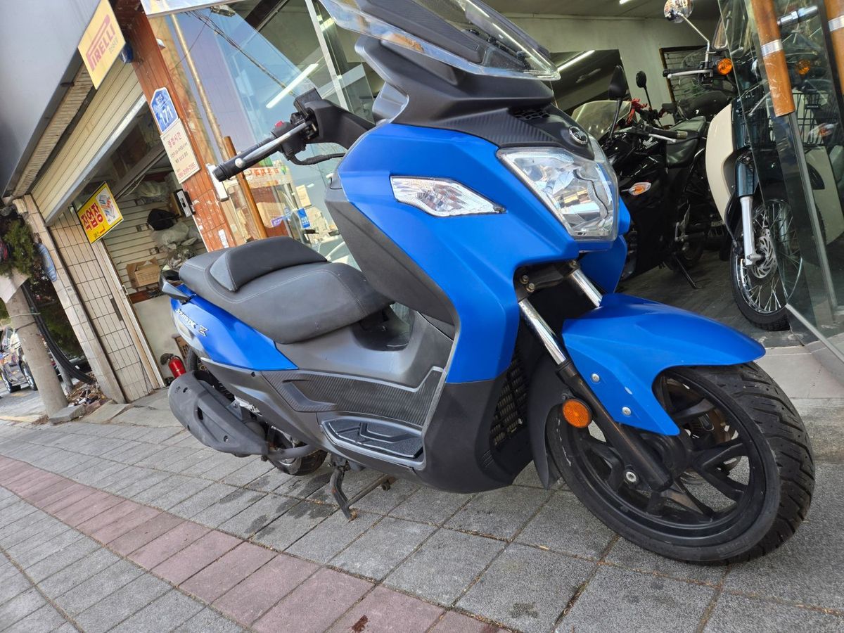 SYM 조이맥스 Z 300 ABS 6