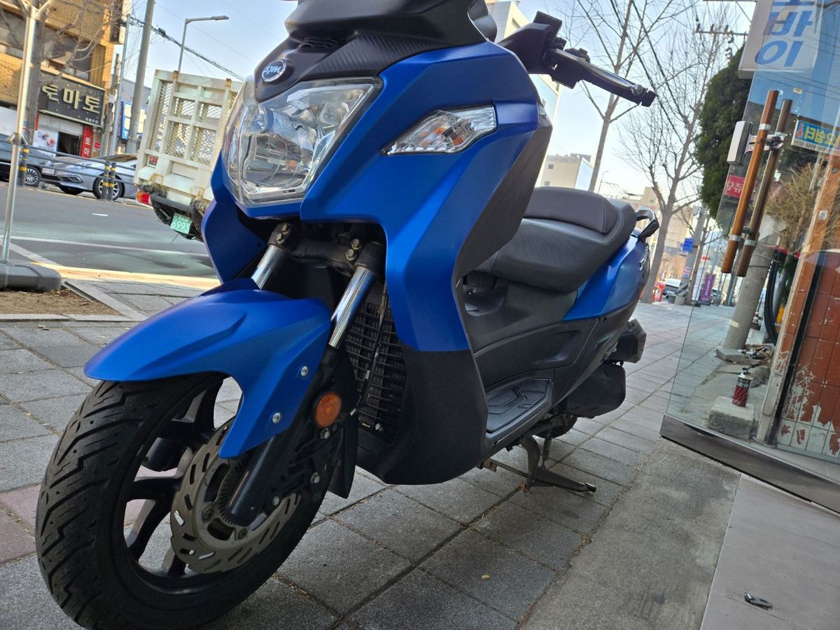 SYM 조이맥스 Z 300 ABS 7
