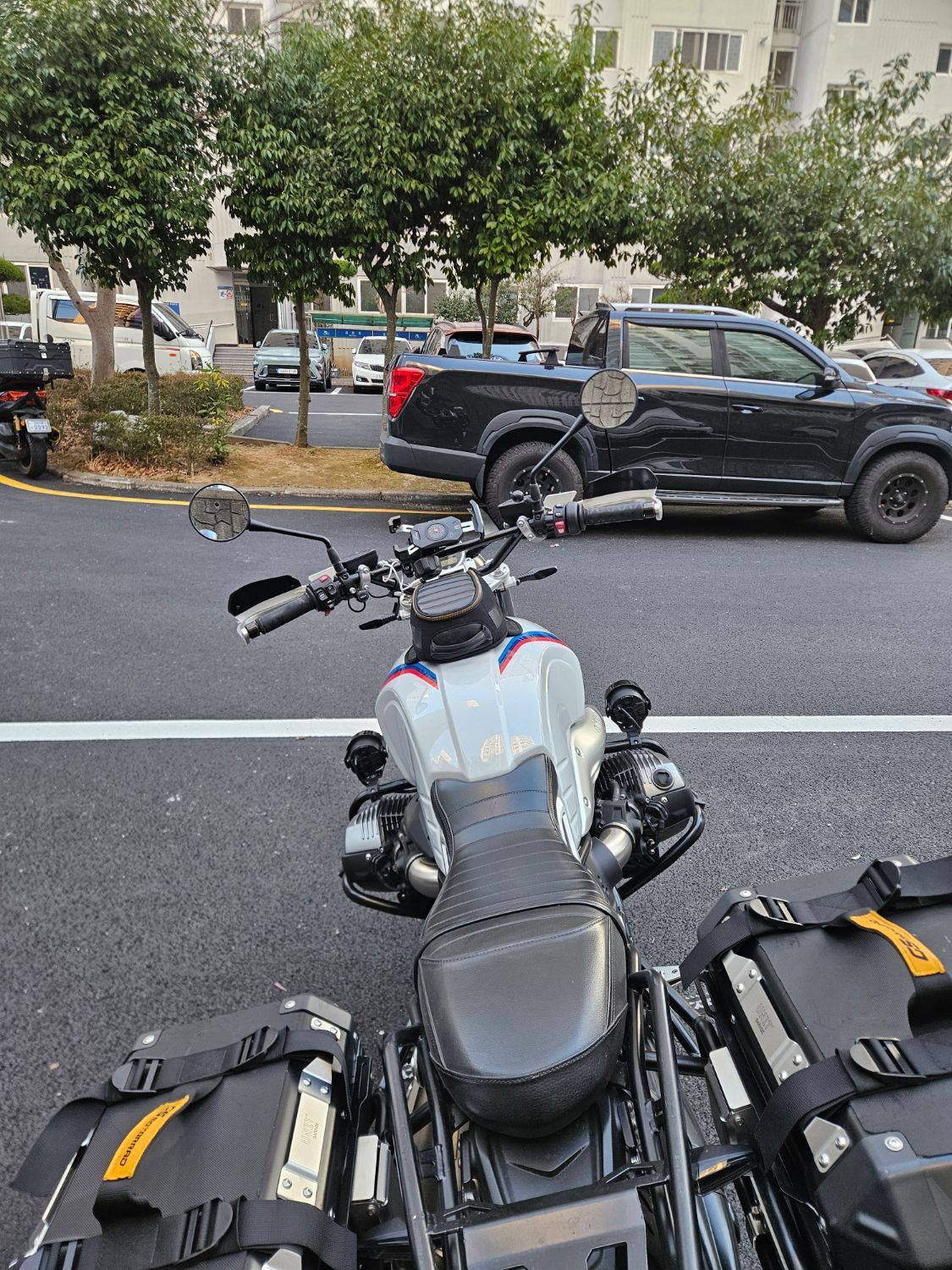 BMW R nine T 어반 GS 6