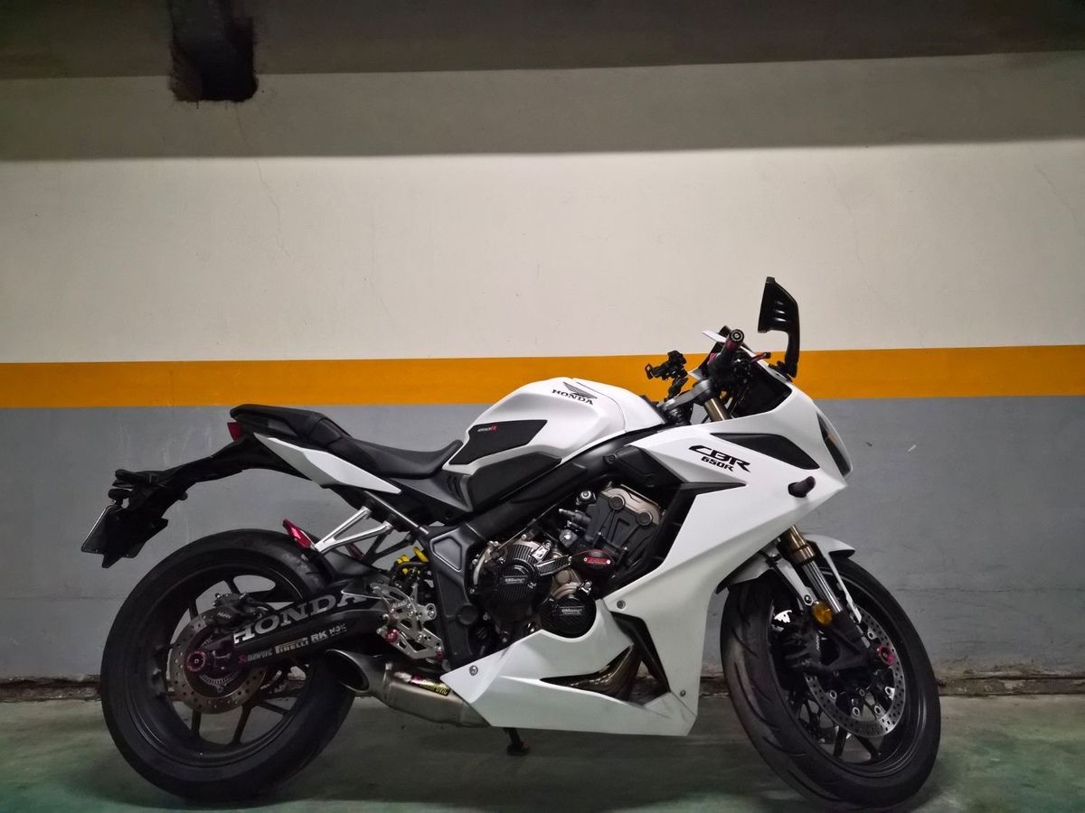 혼다 CBR 650 R MT 4