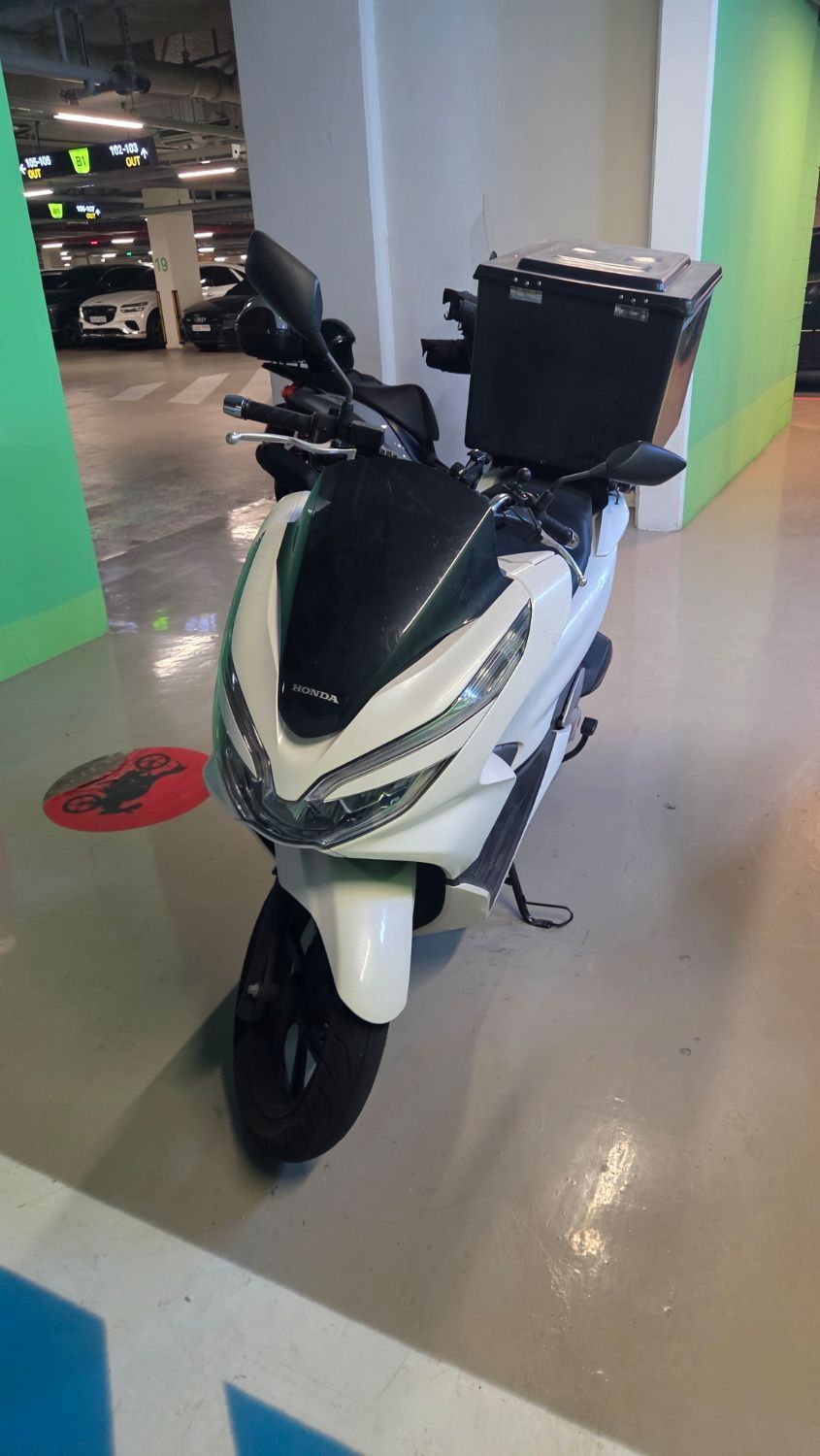 혼다 PCX 125 more