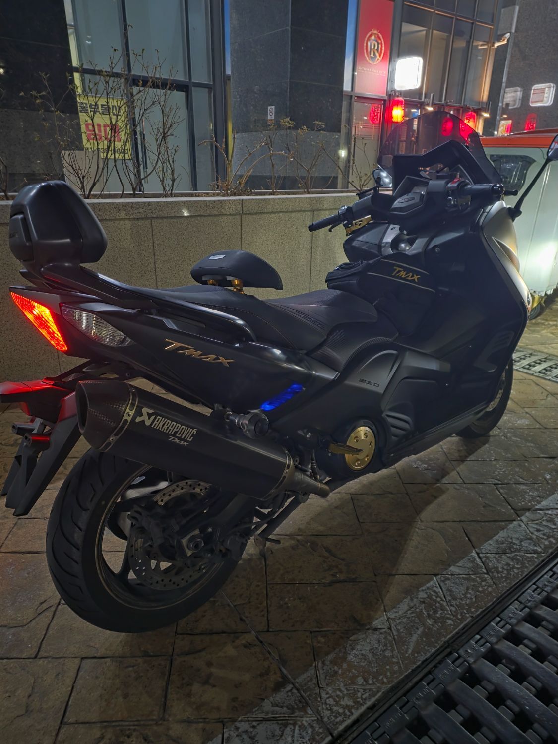 야마하 TMAX 530 main