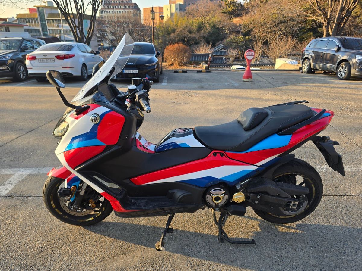 야마하 TMAX 560 4