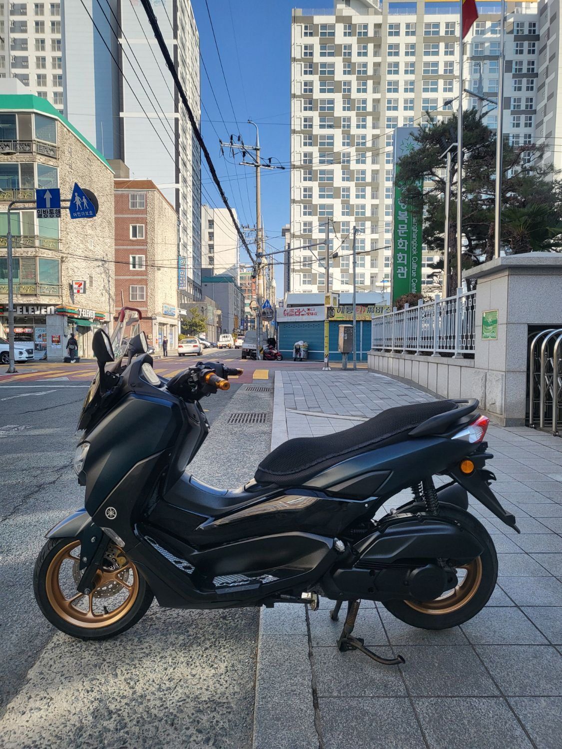 야마하 NMAX 155 4