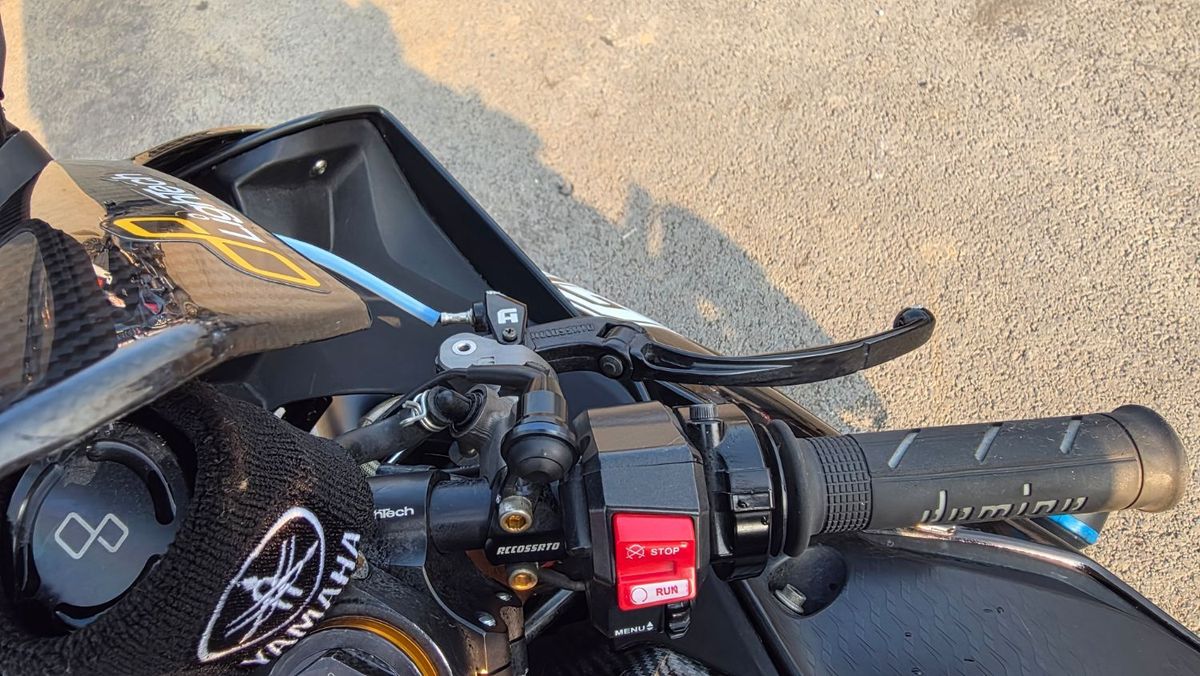 야마하 YZF R1 9