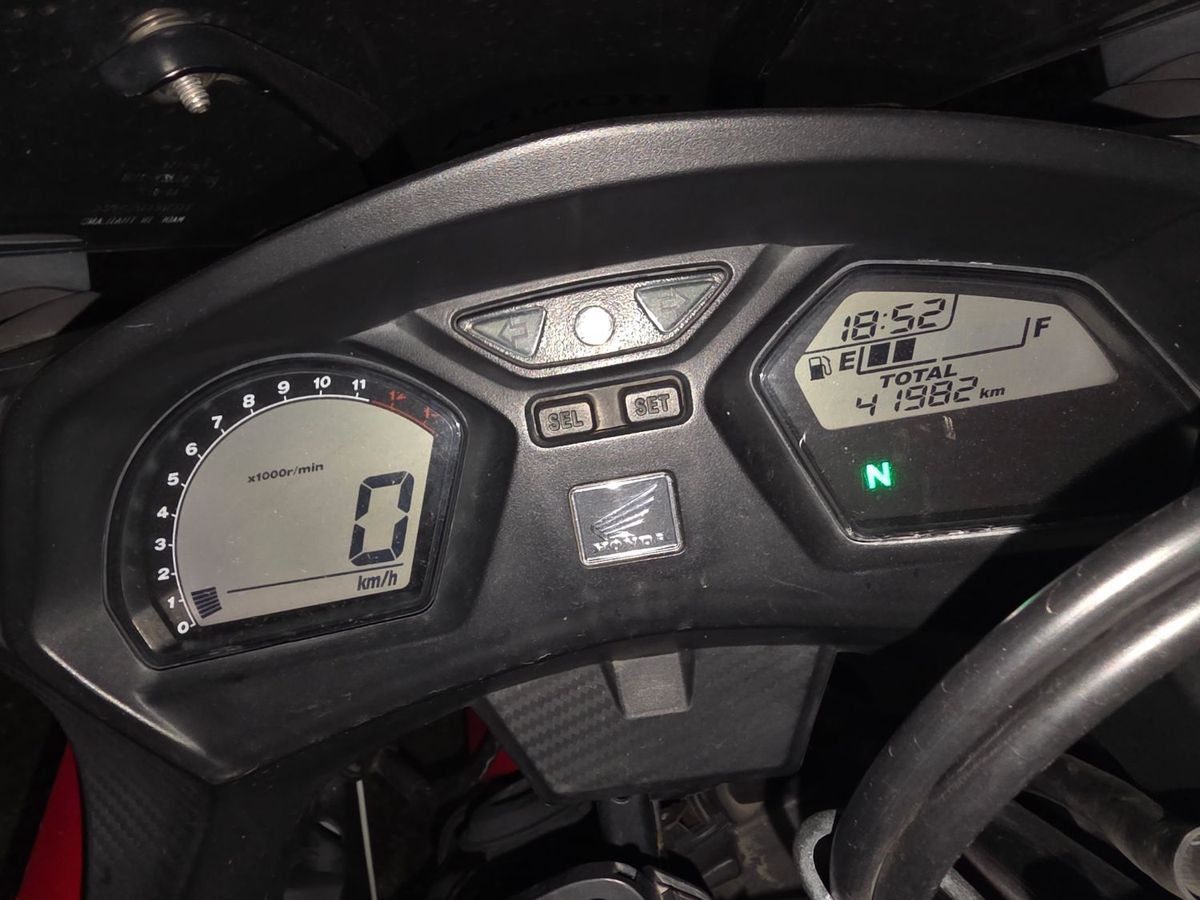 혼다 CBR 650 F 6