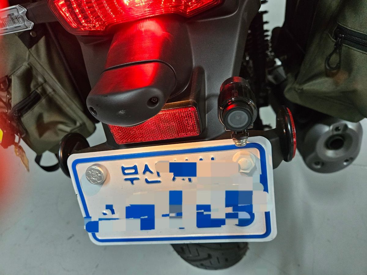가와사키 엘리미네이터 8