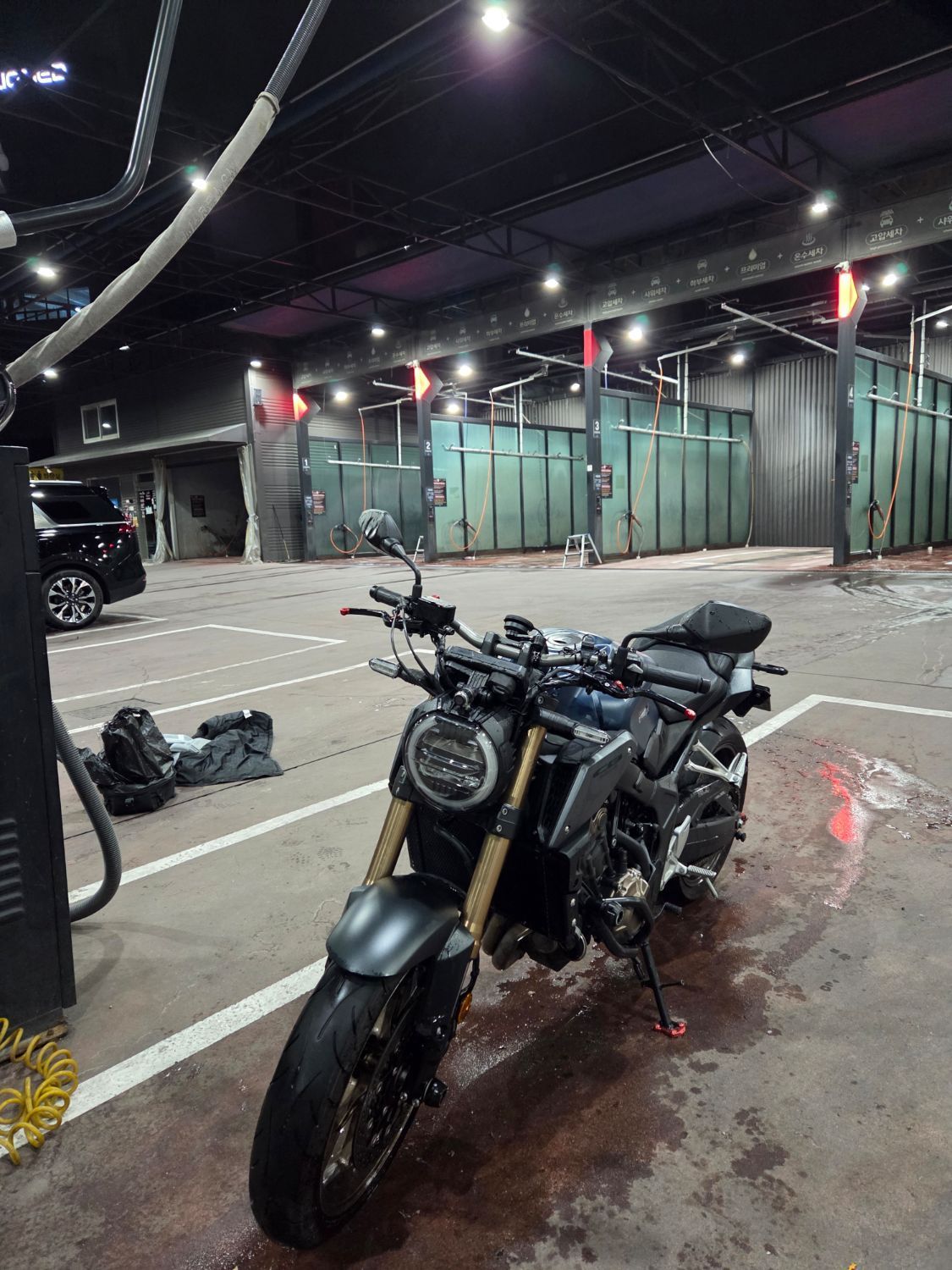 혼다 CB 650 R 4