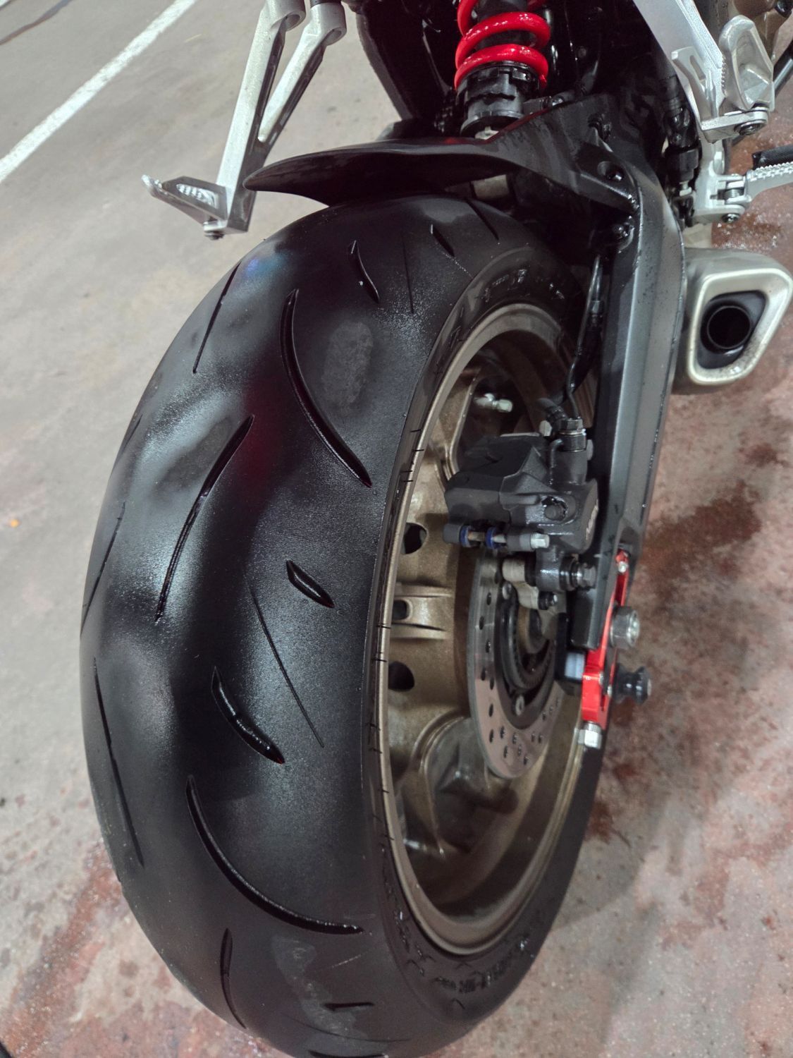 혼다 CB 650 R 8