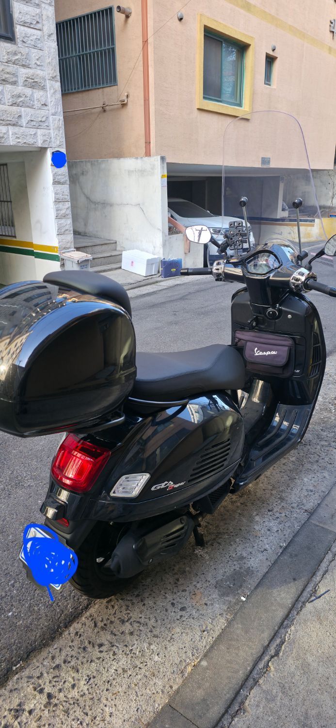 베스파 GTS 125 HPE thumb 2