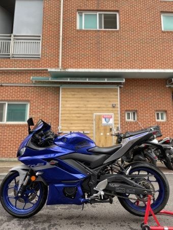 야마하 YZF R3 thumb 2